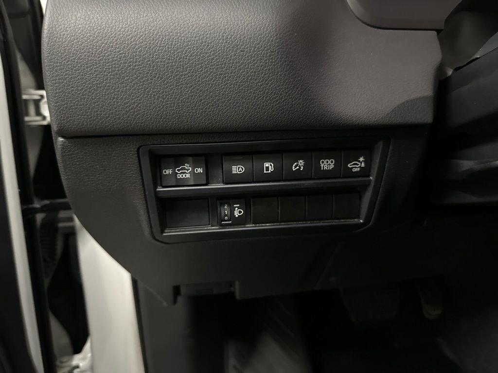 Used 2023 Toyota Tundra Limited image 30