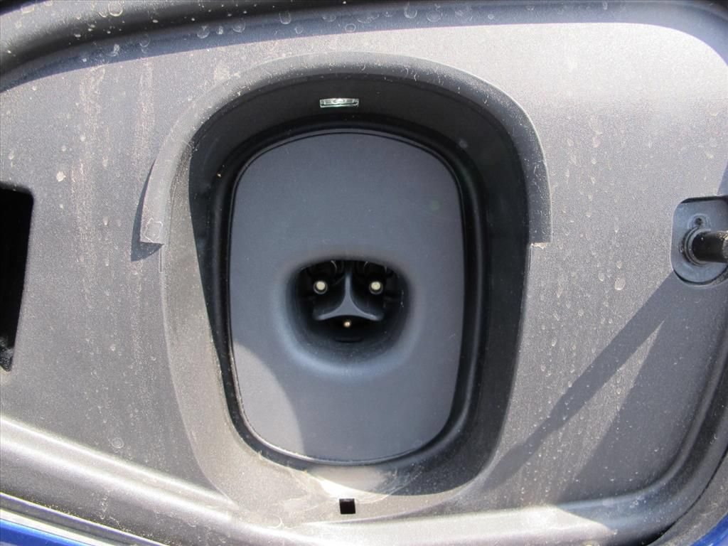 New 2027 Cadillac Optiq V w/ Deep Ocean Design Edition AWD/4WD image 9