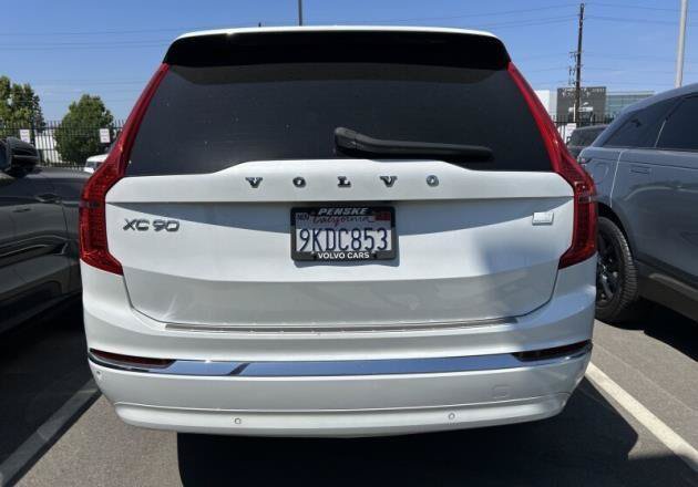 Used 2024 Volvo XC90 T8 Plus w/ Protection Package Premier AWD/4WD image 8