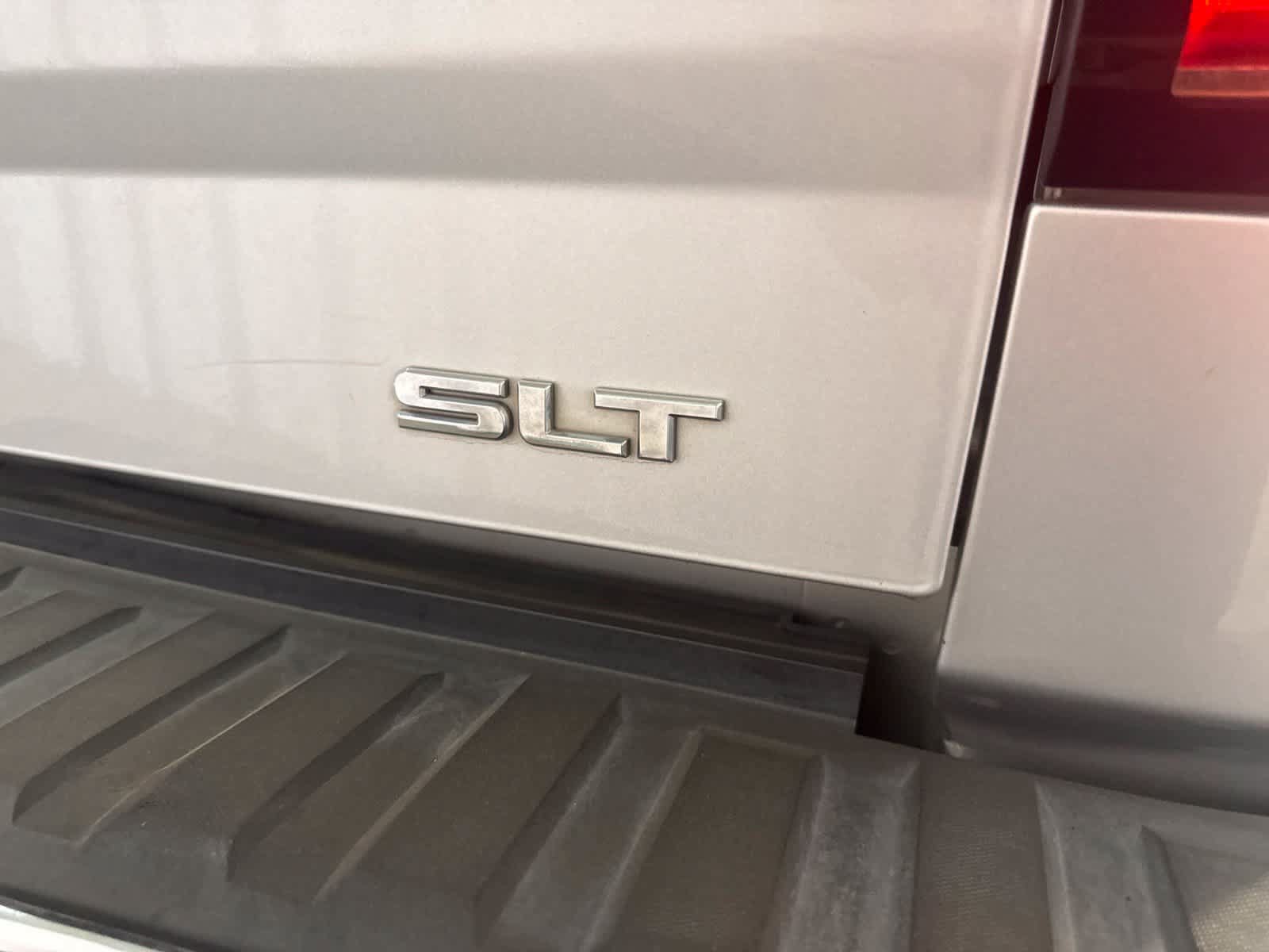 Used 2016 GMC Sierra 1500 SLT w/ SLT Premium Package AWD/4WD image 17