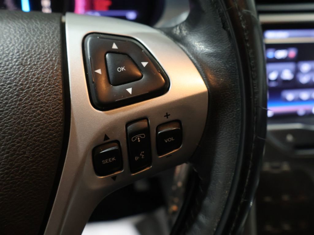 Used 2013 Ford Edge SEL image 34