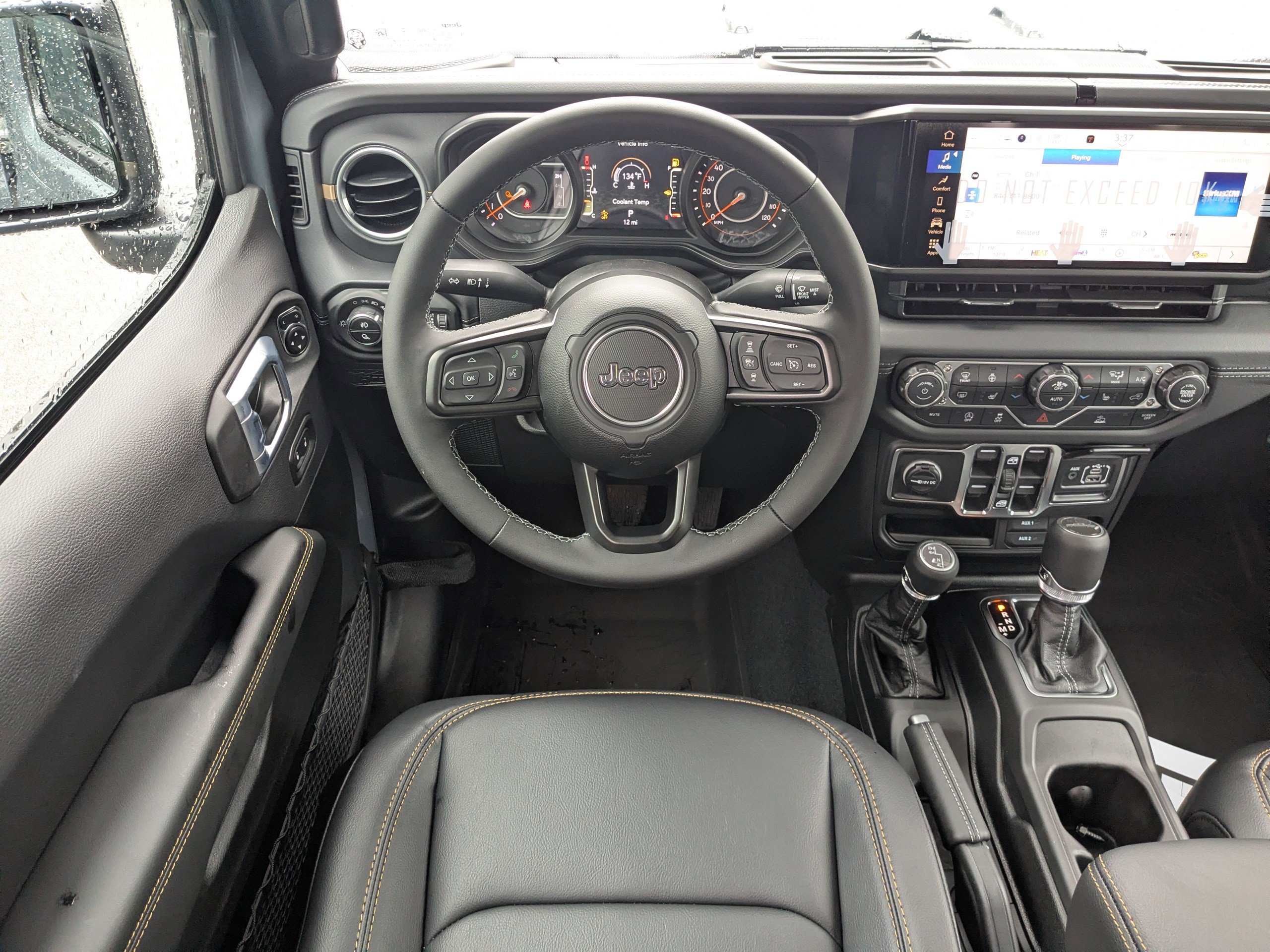 New 2026 Jeep Gladiator Sport AWD/4WD image 15