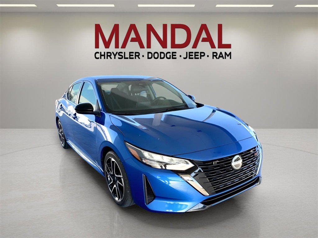 Used 2024 Nissan Sentra SR image 3
