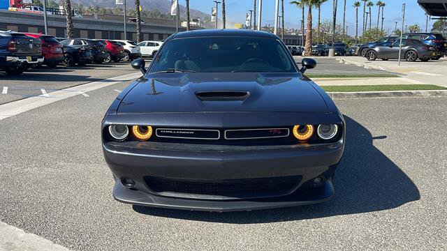 Used 2019 Dodge Challenger R/T w/ Driver Convenience Group image 3
