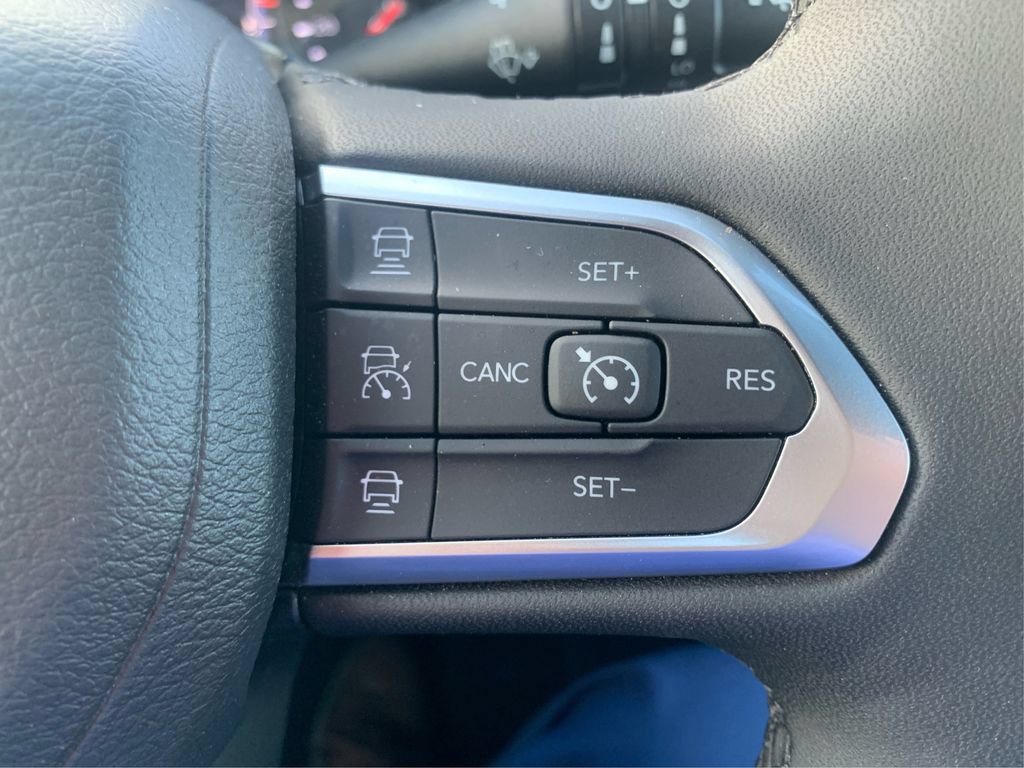 Used 2026 Jeep Compass Limited AWD/4WD image 27