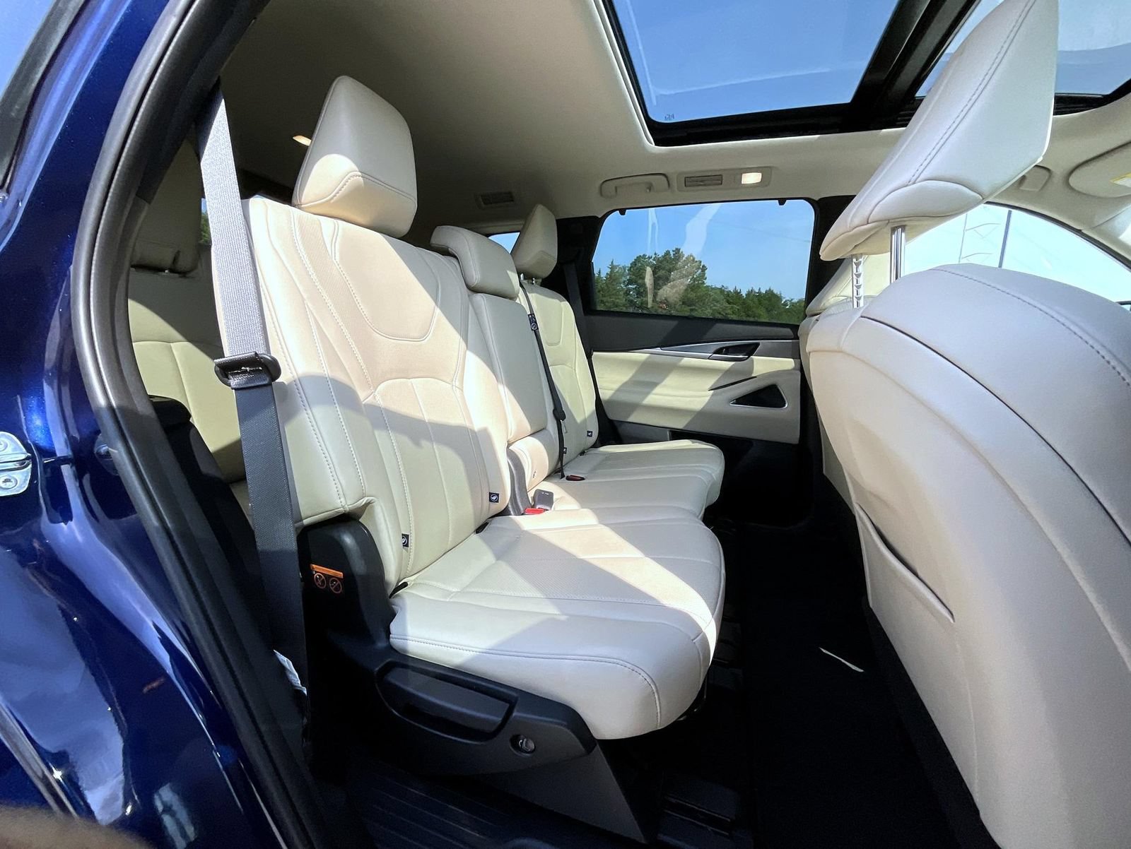 Used 2023 INFINITI QX60 Luxe w/ Vision Package AWD/4WD image 22