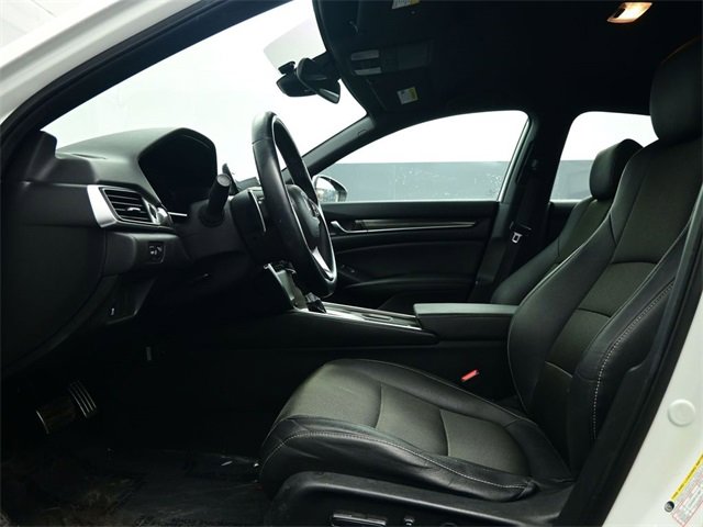 Used 2019 Honda Accord Sport image 15