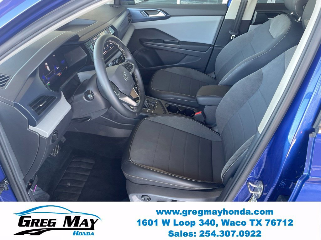 Used 2022 Volkswagen Taos SE w/ Panoramic Sunroof Package FWD image 15