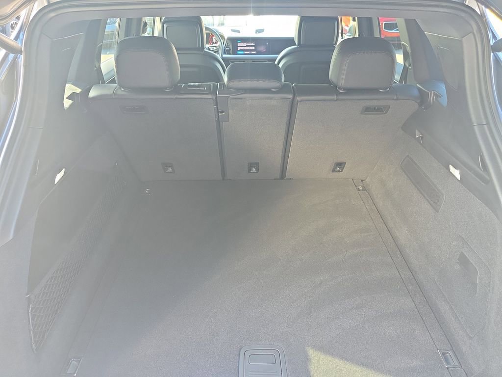 Certified 2025 Porsche Cayenne image 17