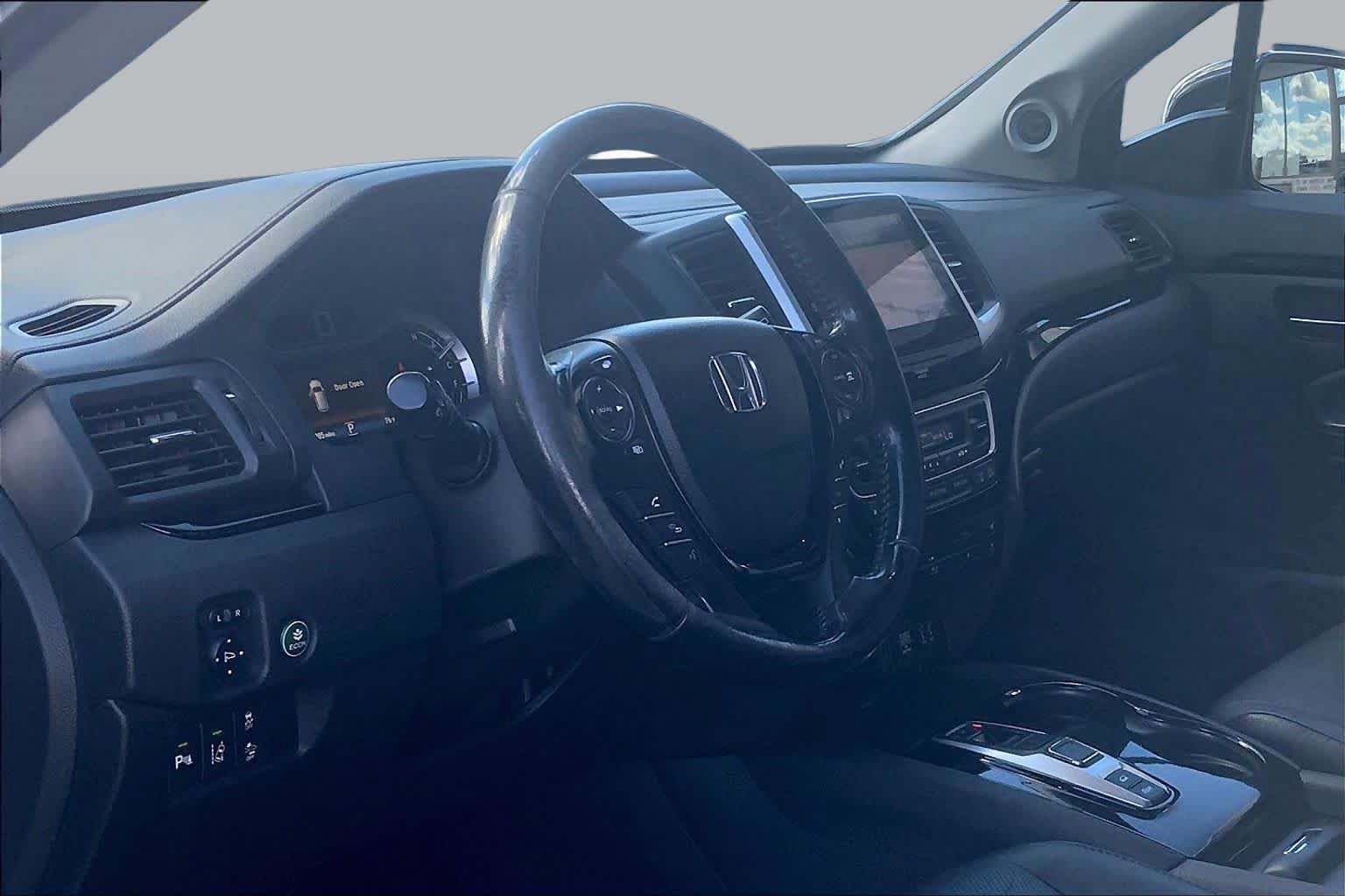 Used 2016 Honda Pilot Elite image 17