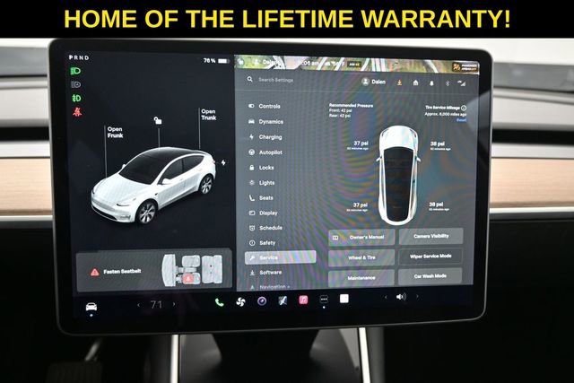Used 2021 Tesla Model Y Long Range AWD/4WD image 31