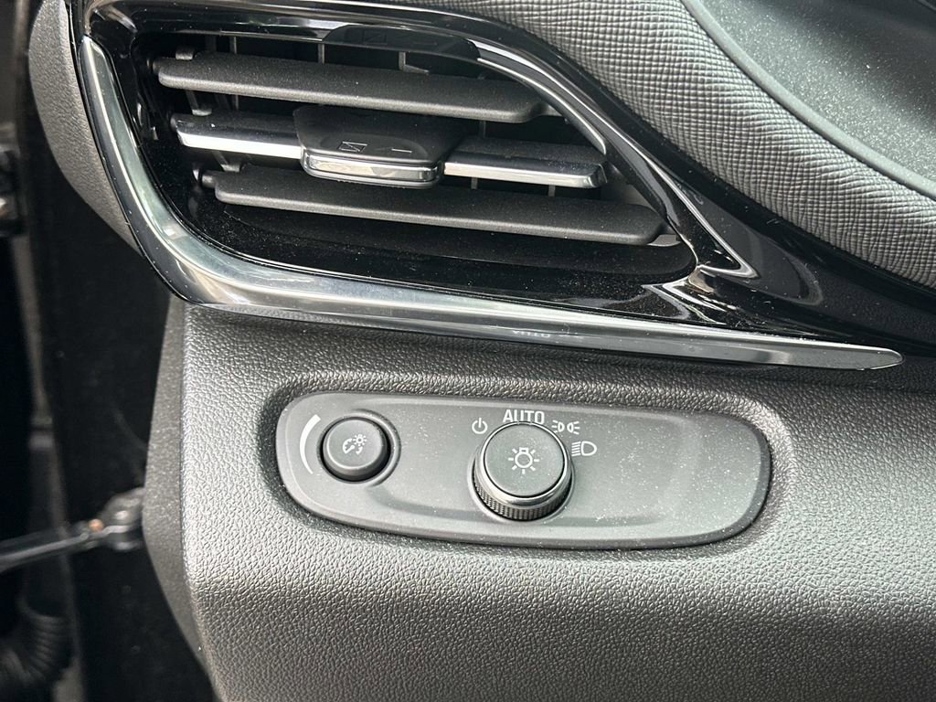 Used 2024 Buick Envista Avenir image 17