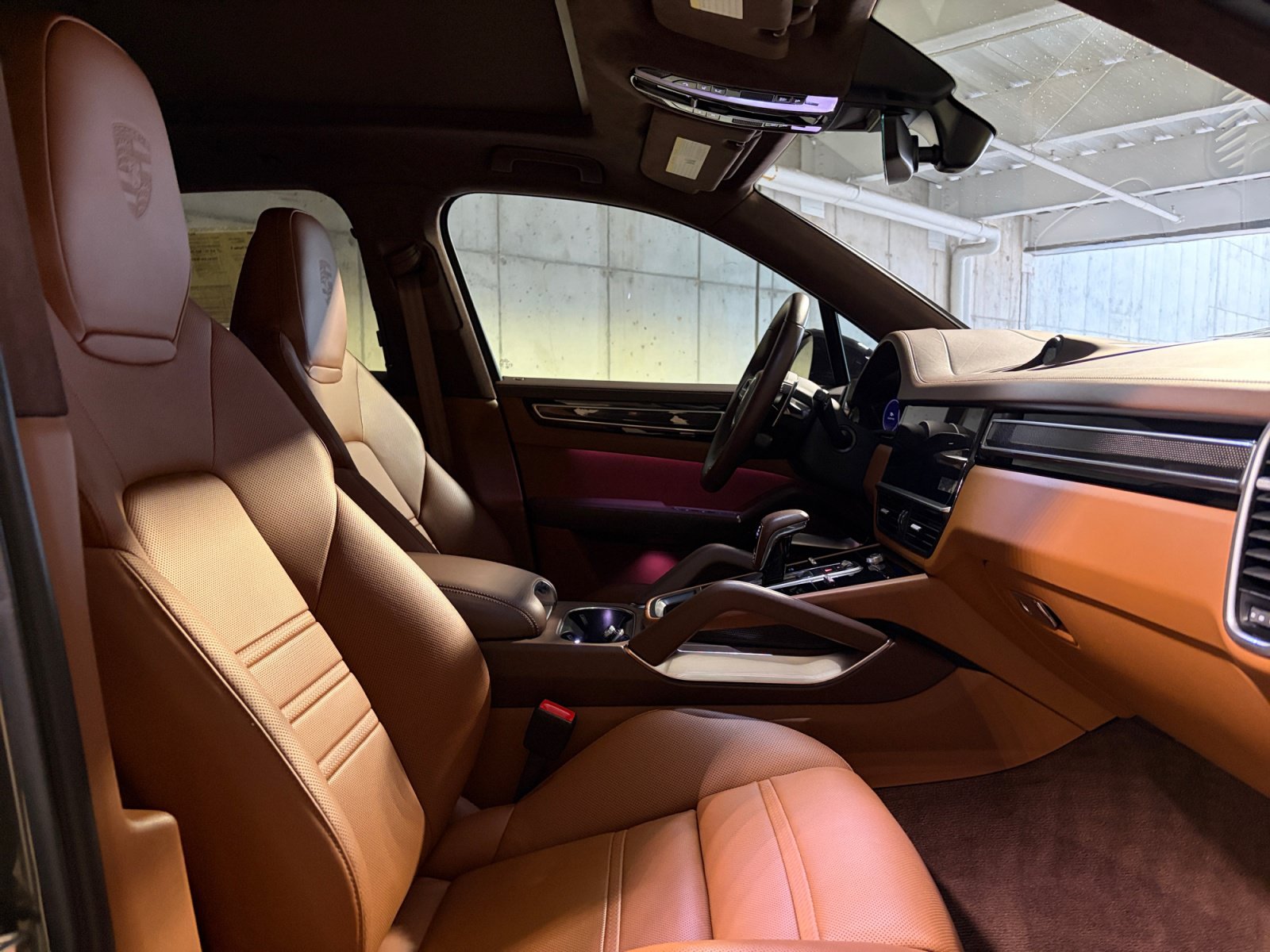 Certified 2023 Porsche Cayenne Turbo S AWD/4WD image 22