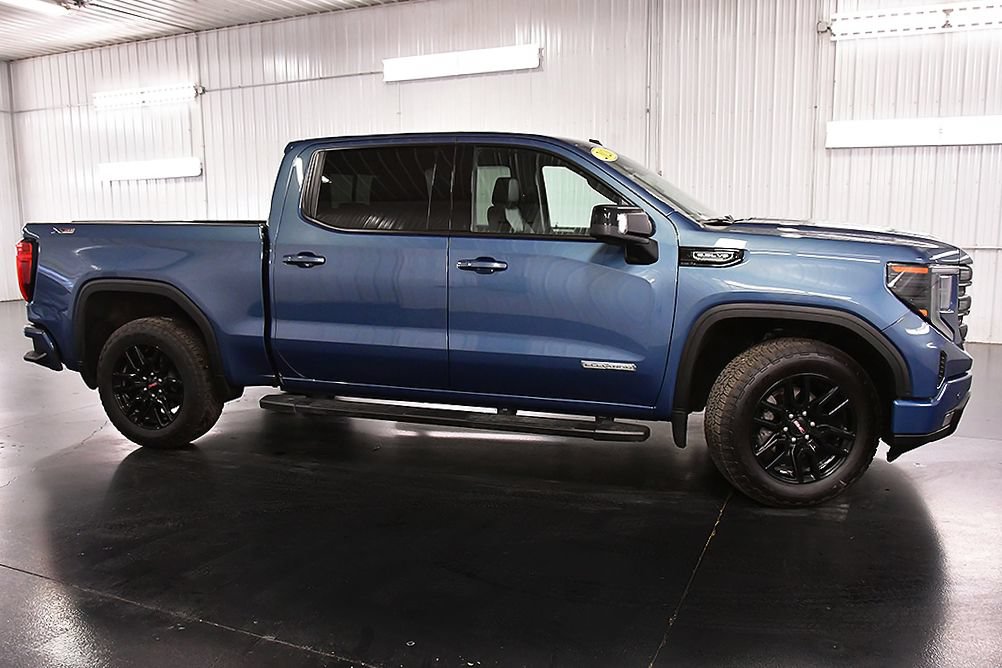 Used 2026 GMC Sierra 1500 Elevation w/ Elevation Premium Package AWD/4WD image 8