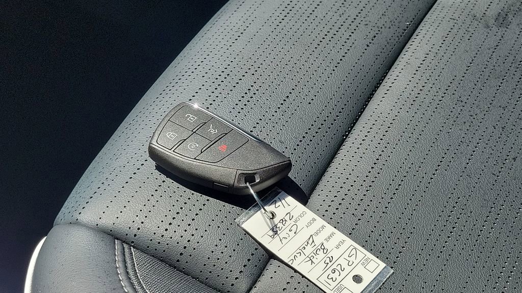 Certified 2025 Buick Enclave Sport Touring image 28