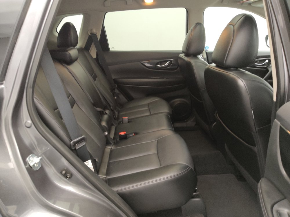 Used 2017 Nissan Rogue SL w/ SL Premium Package AWD/4WD image 19