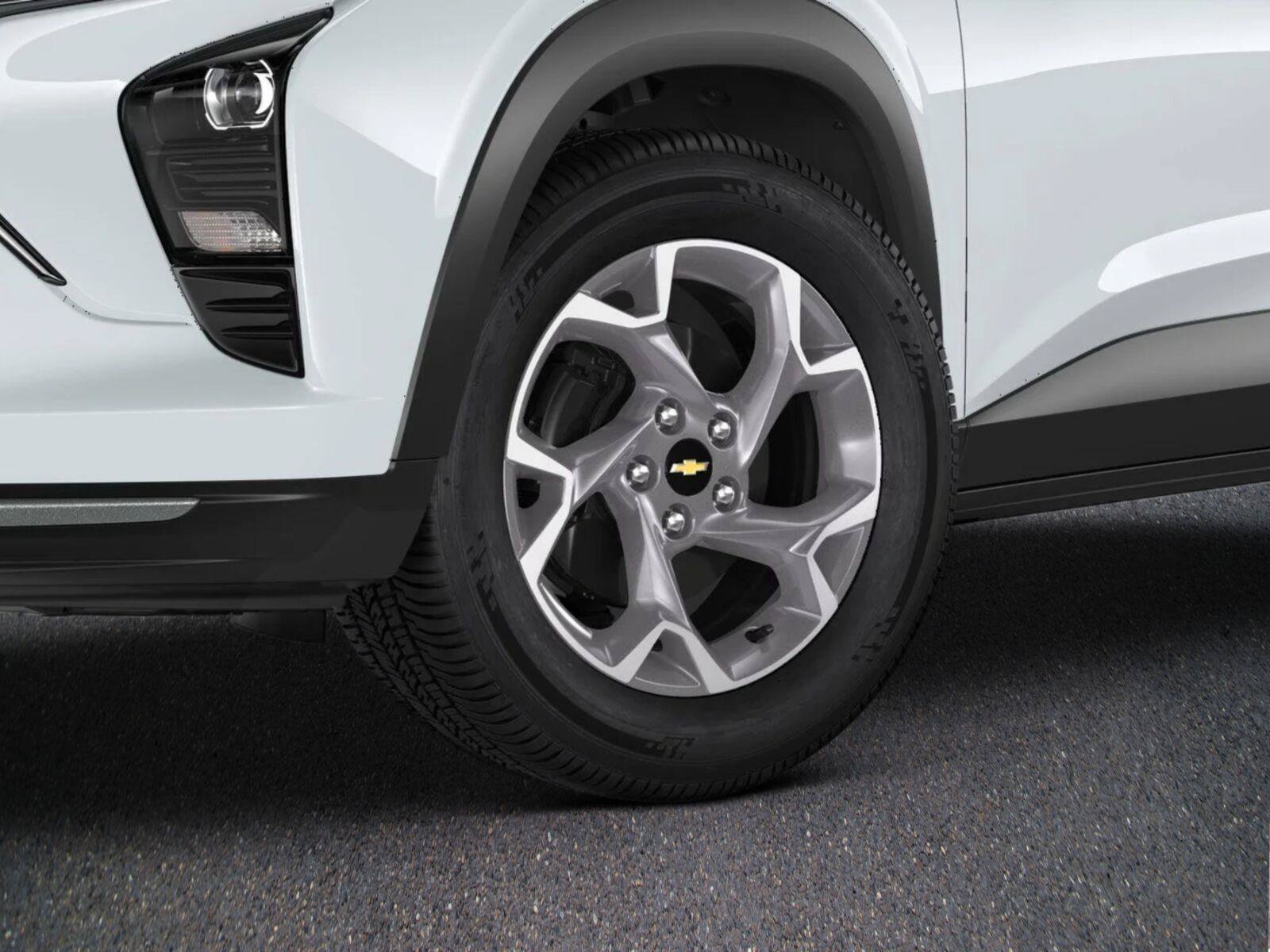 New 2026 Chevrolet Trax LT w/ Driver Confidence Package FWD image 4