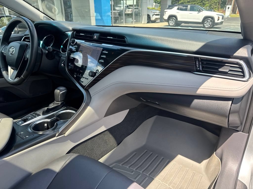 Used 2018 Toyota Camry XLE w/ Driver Assist Package FWD image 13