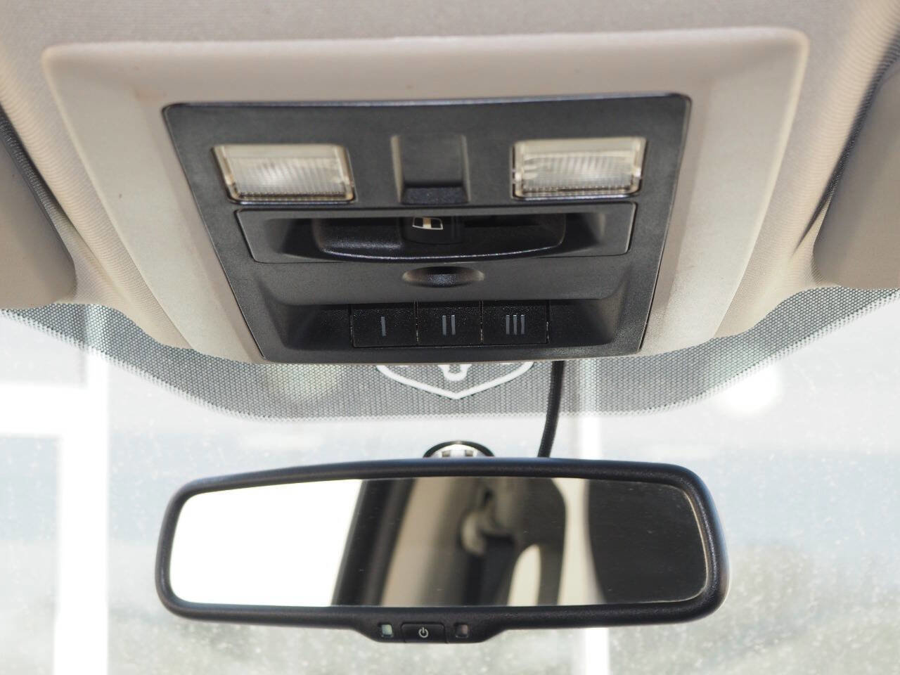 Used 2011 RAM 1500 Classic SLT w/ Luxury Group AWD/4WD image 15