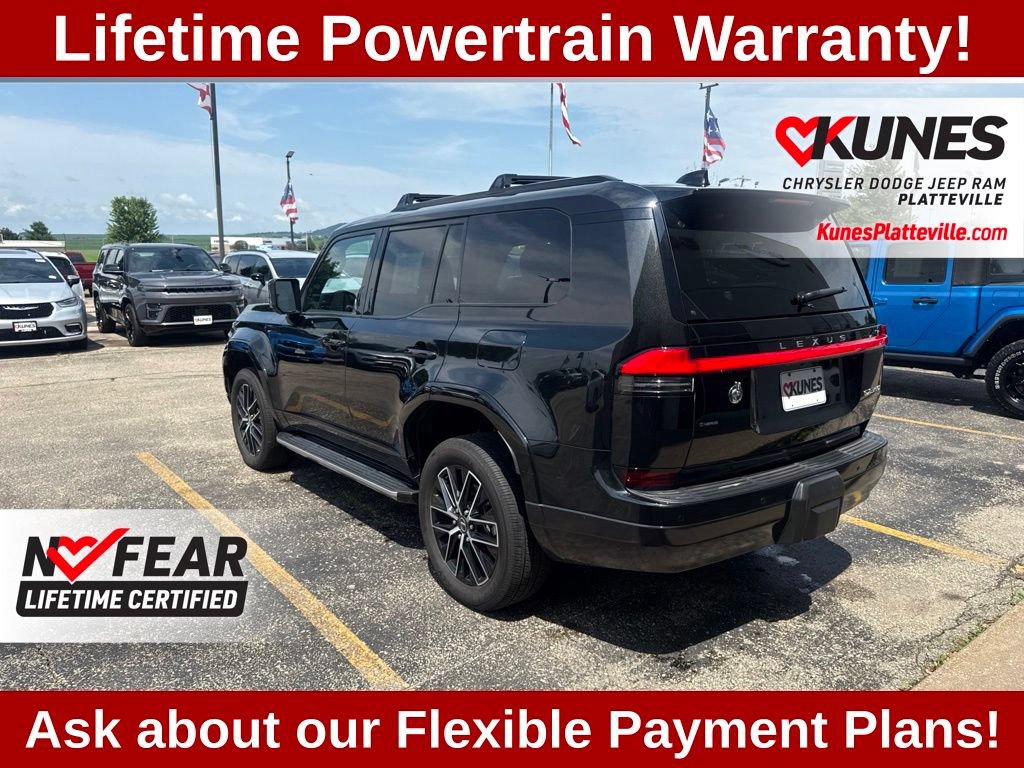 Used 2024 Lexus GX 550 w/ Cold Area Package AWD/4WD image 8