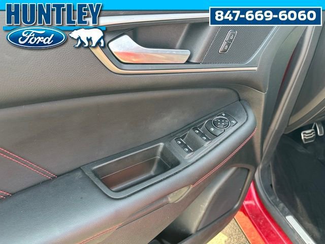 Used 2023 Ford Edge ST-Line image 19