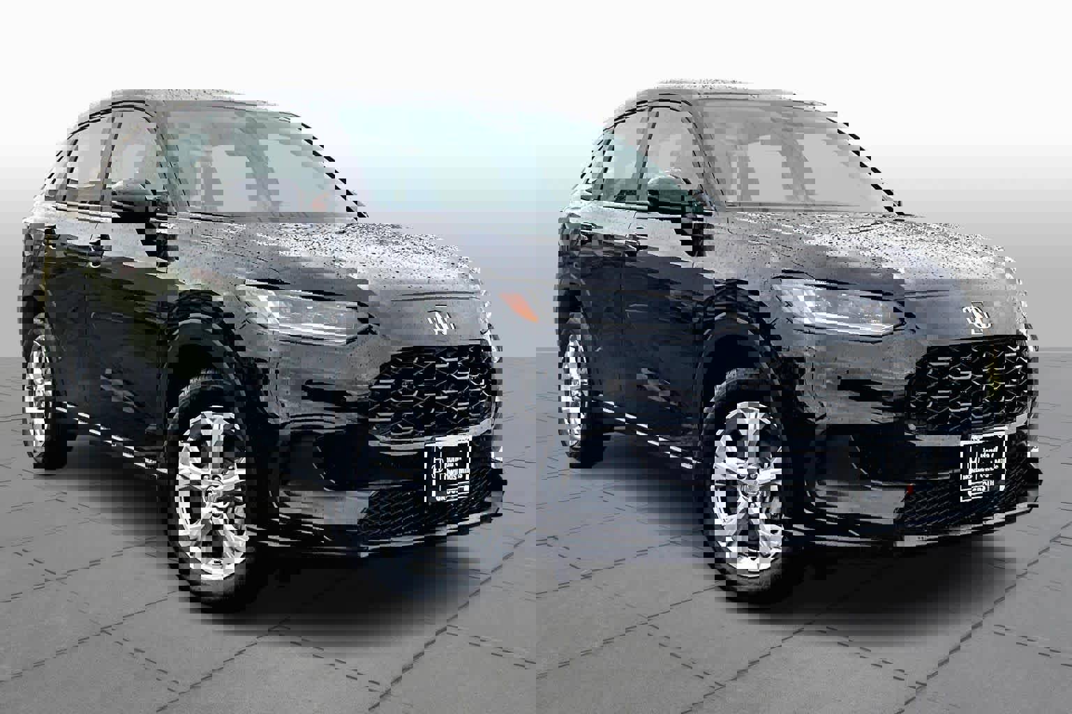 Used 2025 Honda HR-V LX image 2