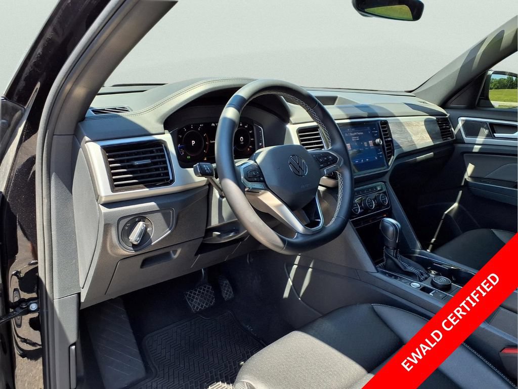 Used 2023 Volkswagen Atlas Cross Sport SE w/ Panoramic Sunroof Package AWD/4WD image 10