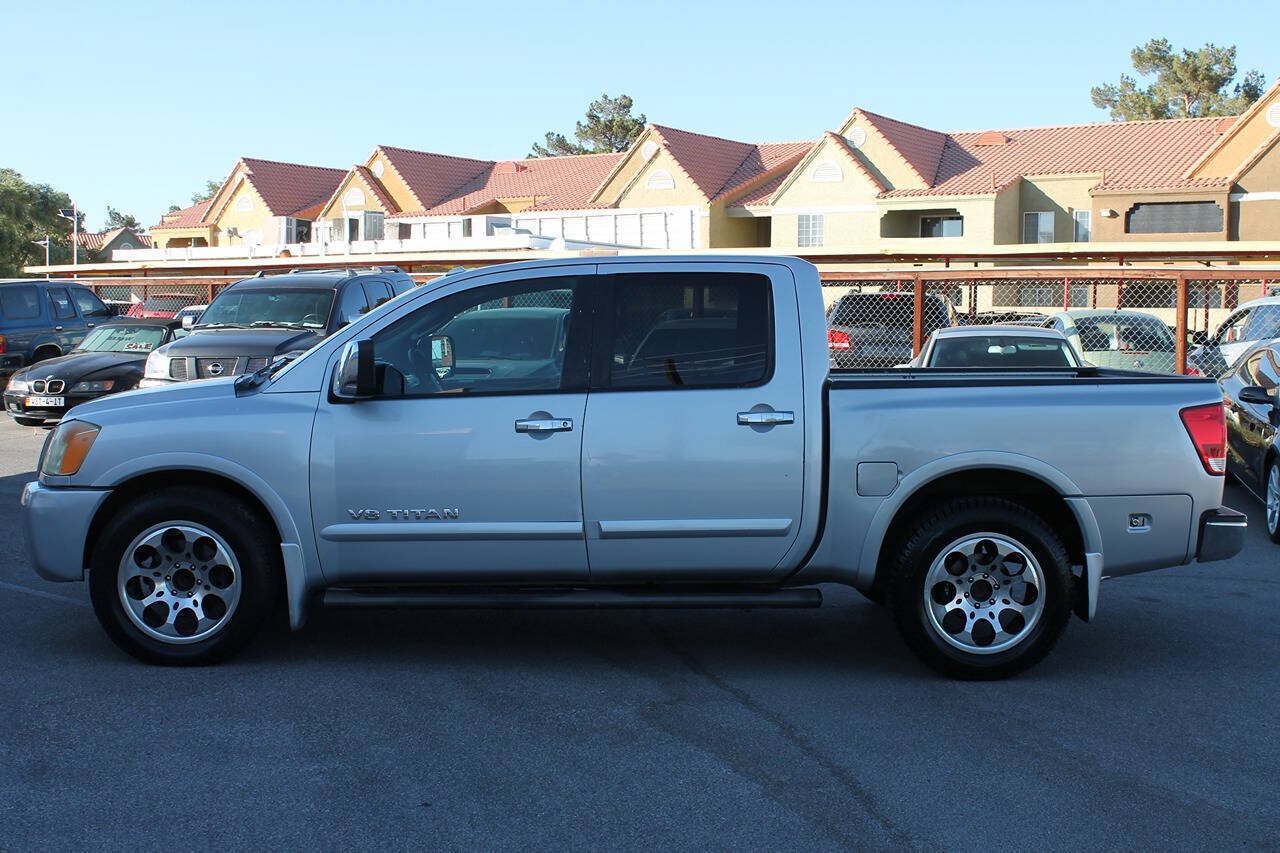 Used 2010 Nissan Titan LE w/ Technology Pkg RWD image 5