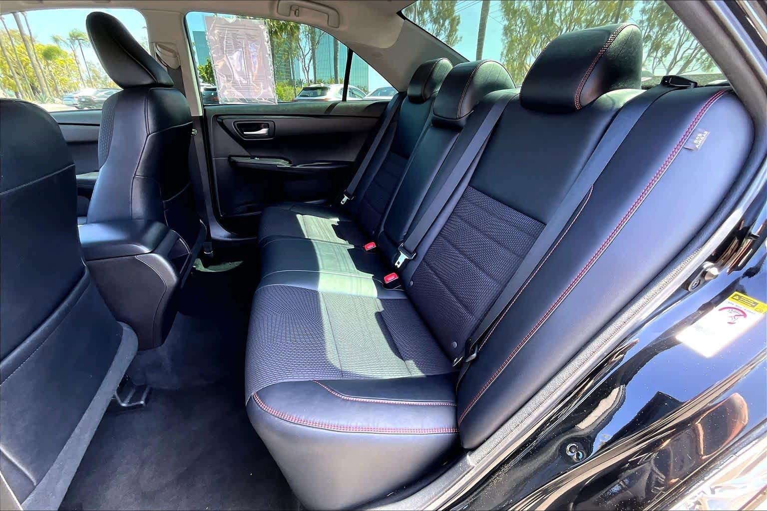 Used 2017 Toyota Camry LE FWD image 18