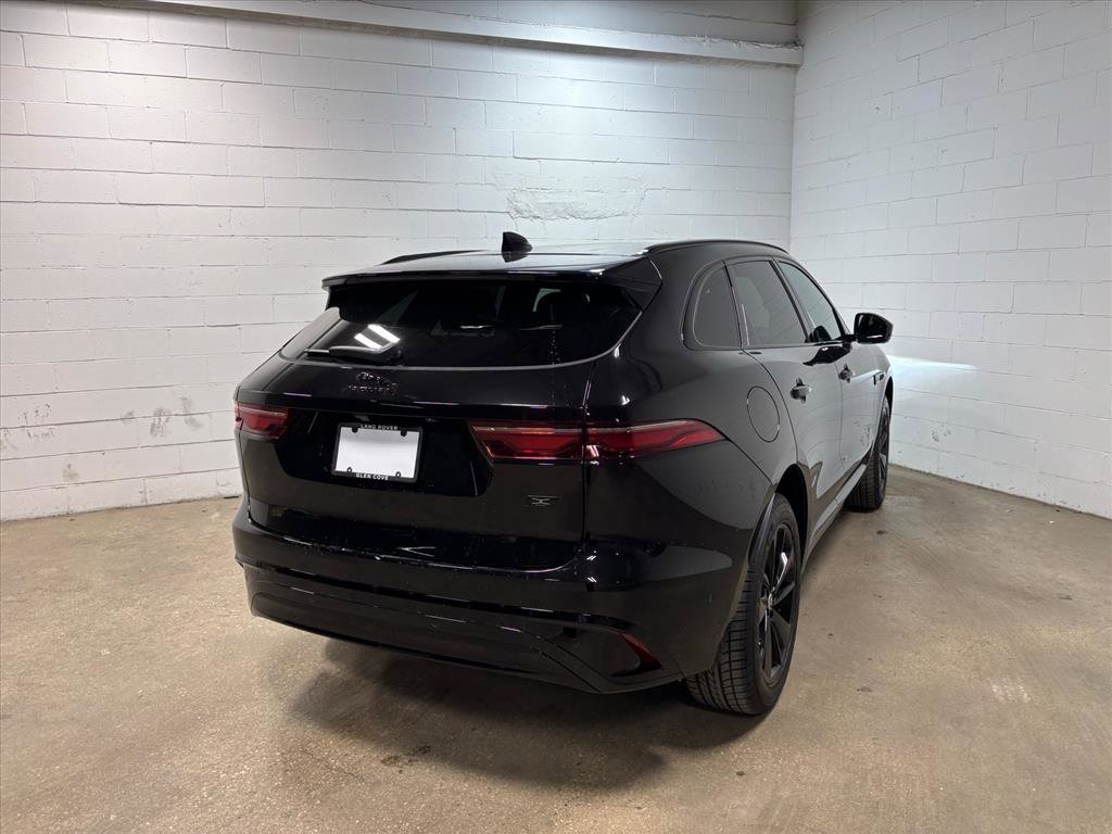 New 2026 Jaguar F-PACE R-Dynamic S image 7
