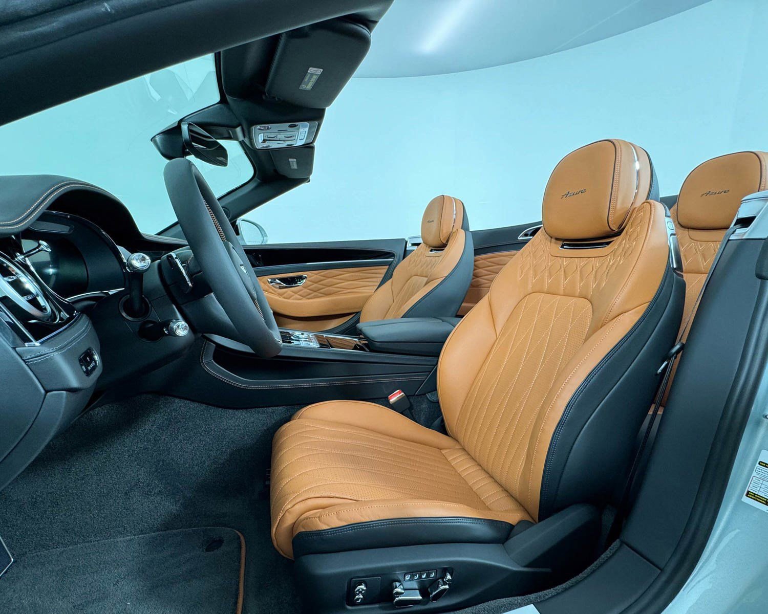 Used 2024 Bentley Continental GT Azure image 21