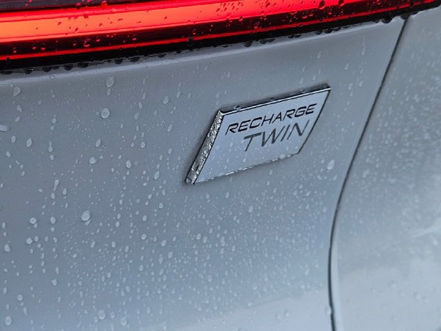 Certified 2023 Volvo C40 P8 Recharge Ultimate w/ Protection Package Premier AWD/4WD image 11