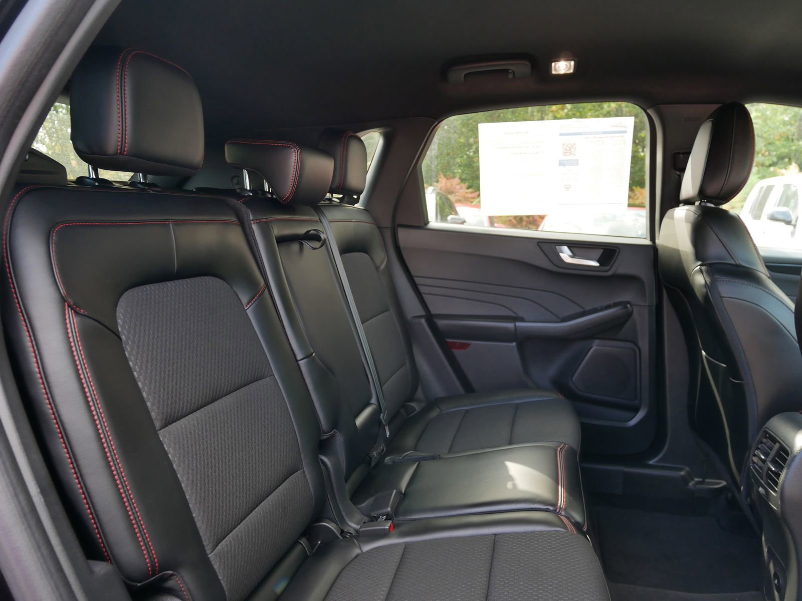 Used 2024 Ford Escape ST-Line image 23