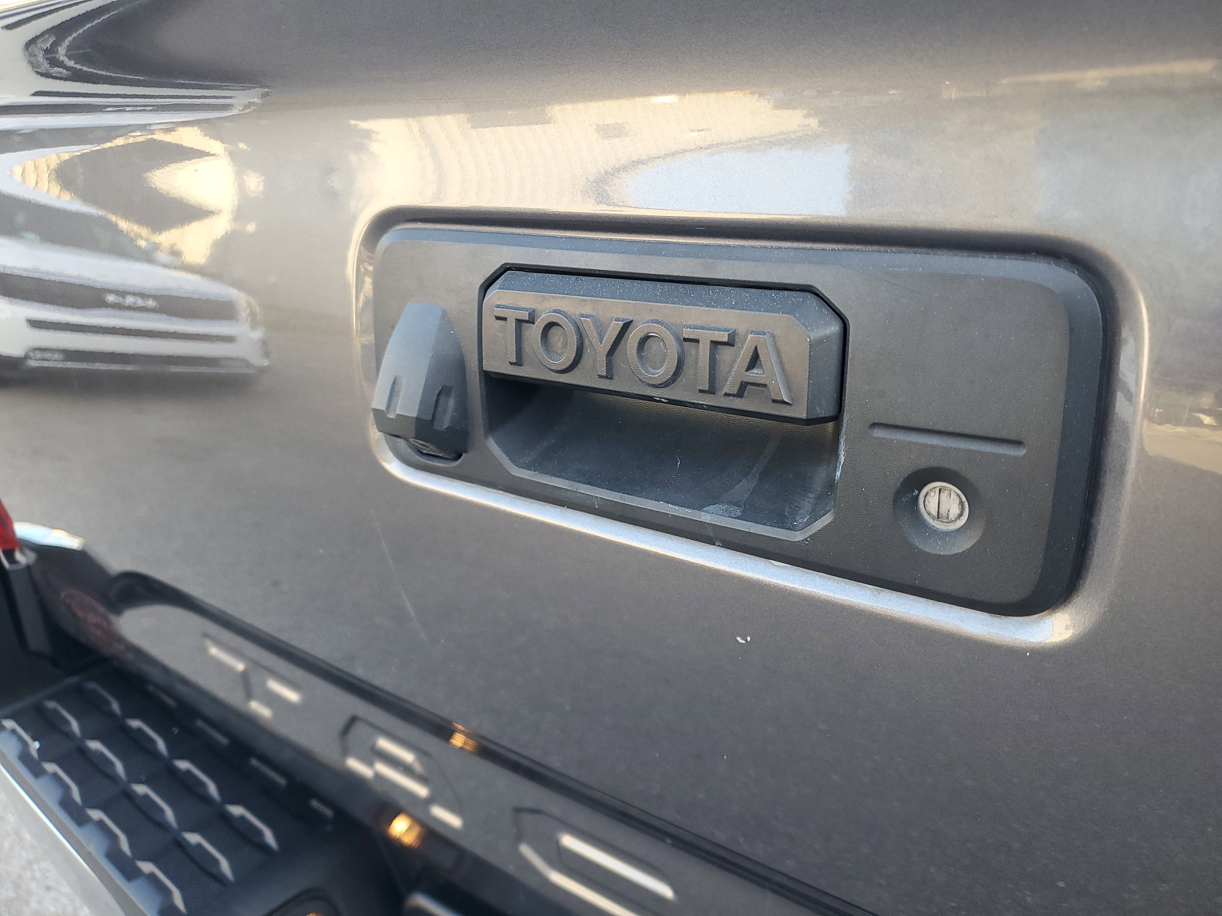 Used 2021 Toyota Tacoma SR5 image 7