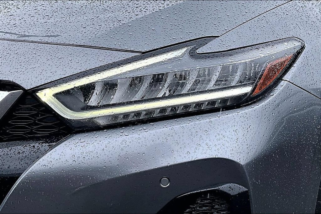 Used 2023 Nissan Maxima SL FWD image 32