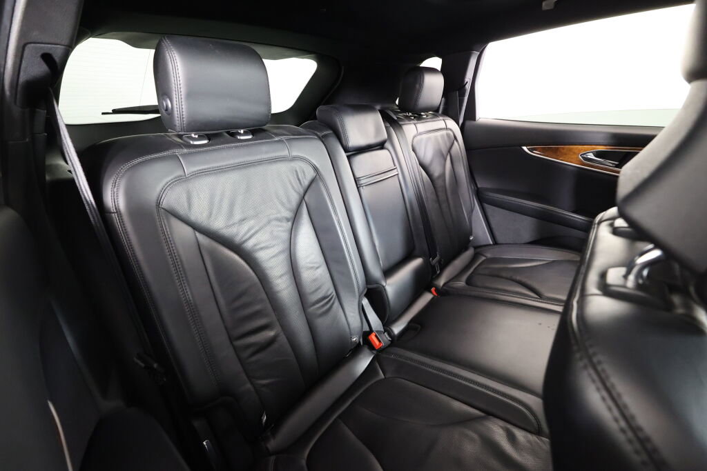 Used 2016 Lincoln MKX Reserve w/ Climate Package image 21