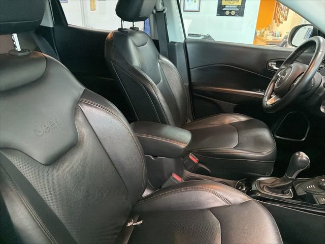 Used 2018 Jeep Compass Limited AWD/4WD image 26