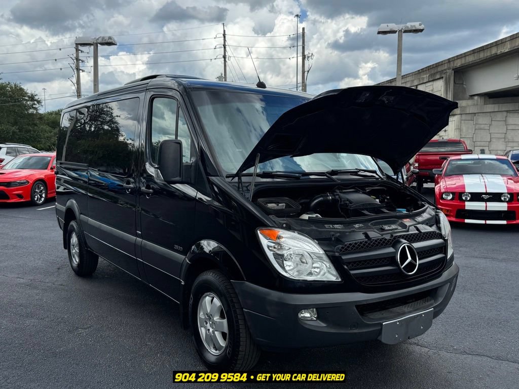 Used 2010 Mercedes-Benz Sprinter 2500 image 33