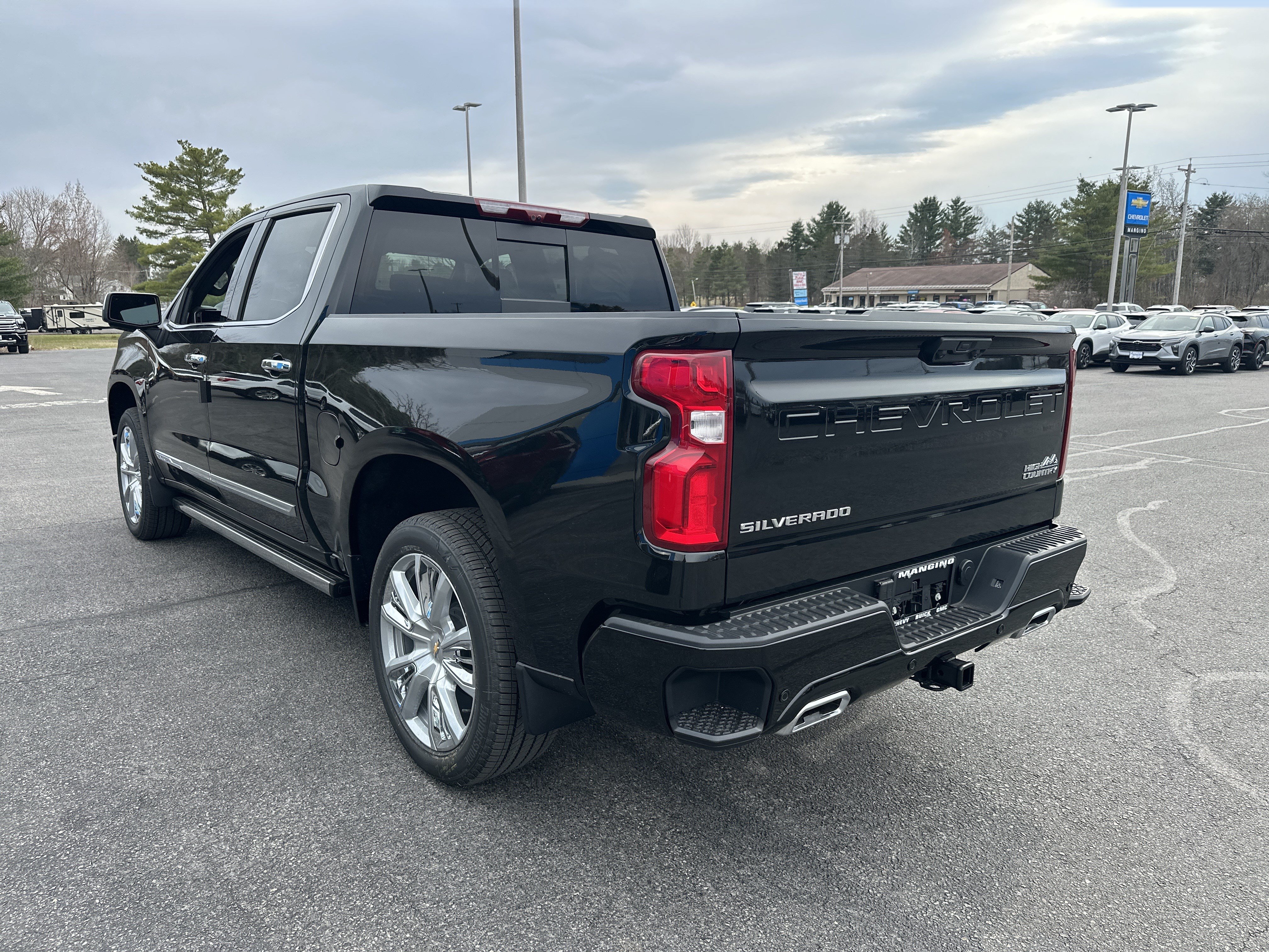 New 2026 Chevrolet Silverado 1500 High Country AWD/4WD image 4