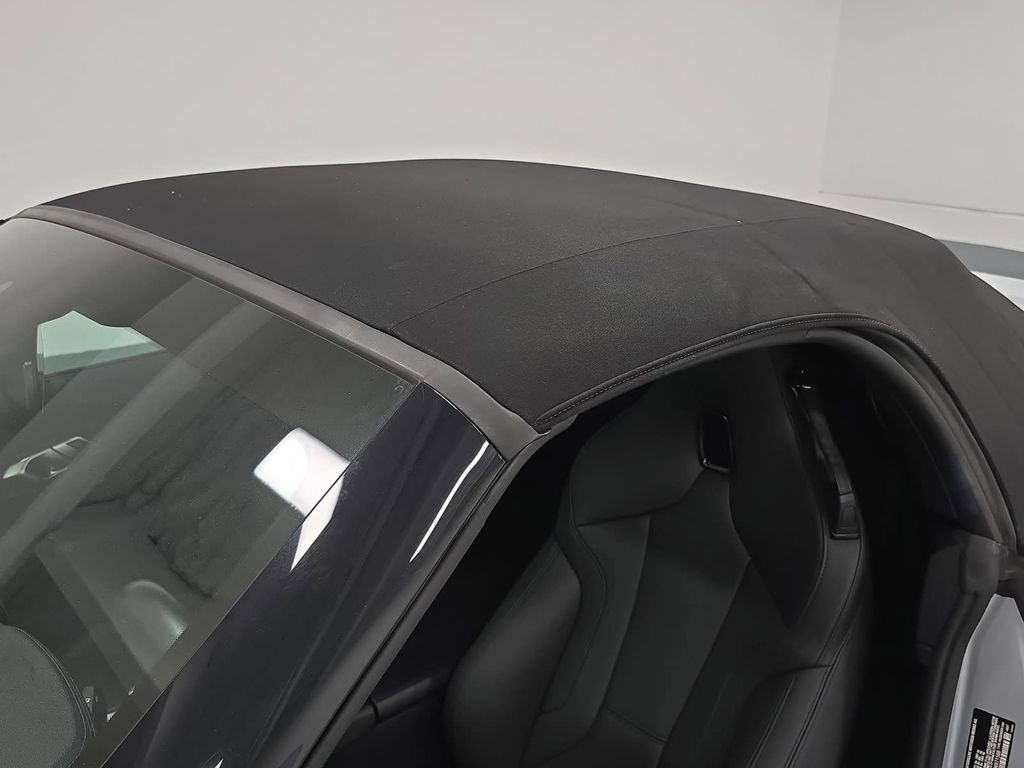 Used 2022 BMW Z4 M40i w/ Shadowloine Package RWD image 25