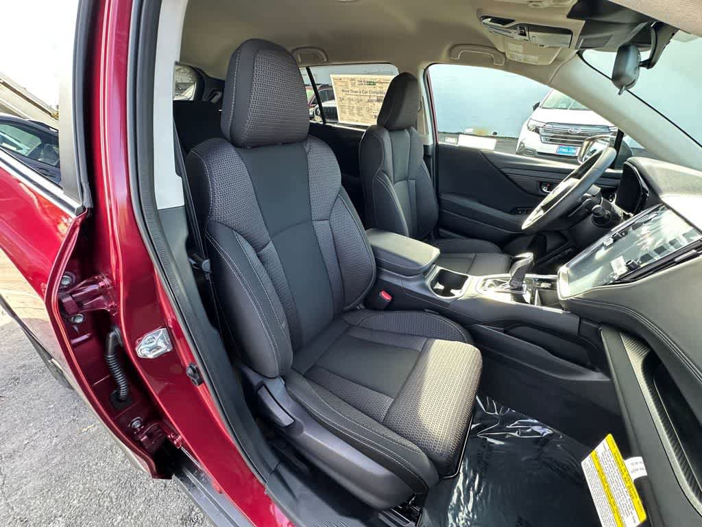 Used 2025 Subaru Outback Premium AWD/4WD image 14