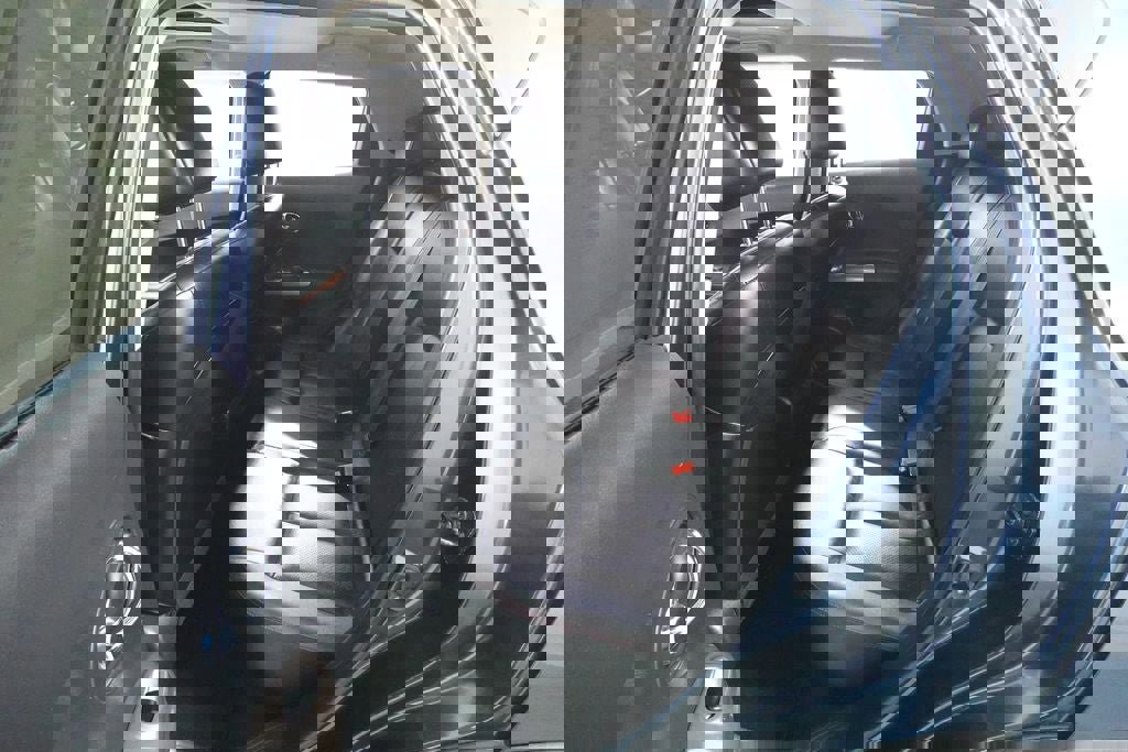 Used 2013 Nissan Juke SL image 26