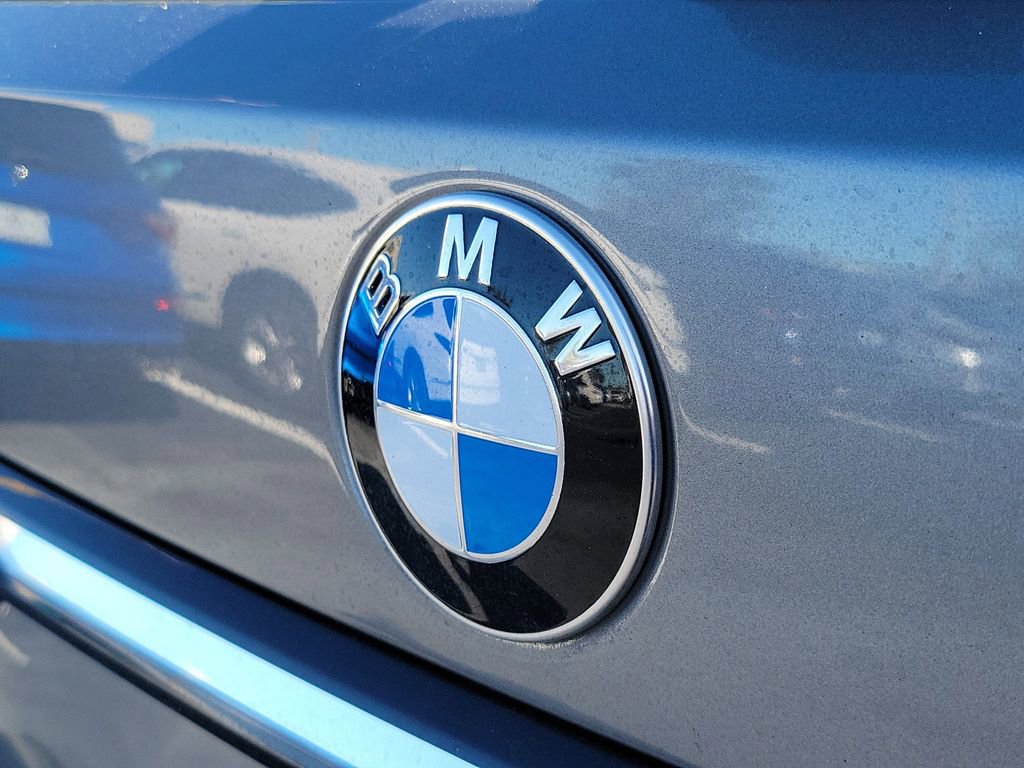 Used 2023 BMW X7 xDrive40i w/ Premium Package image 9