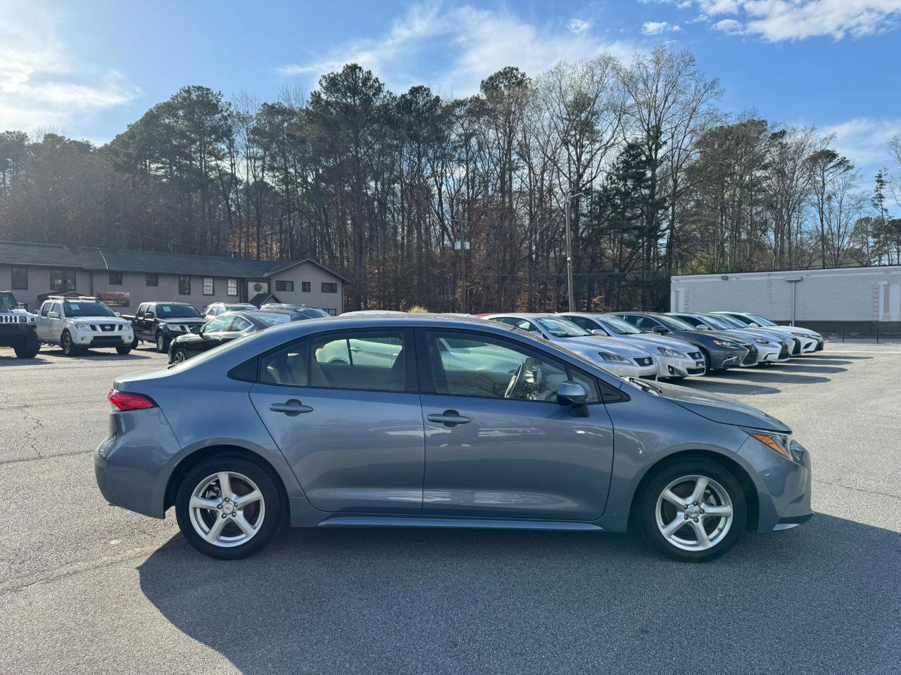 Used 2022 Toyota Corolla LE image 8