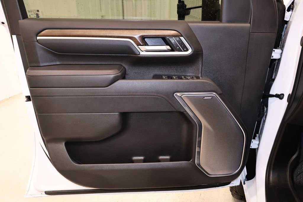 Used 2025 Chevrolet Silverado 2500 High Country w/ High Country Premium Package image 10