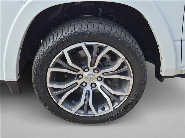 Used 2025 RAM 1500 Tungsten w/ Off Road Group AWD/4WD image 14