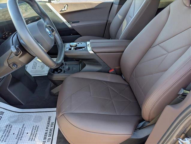 Certified 2024 BMW iX xDrive50 image 17