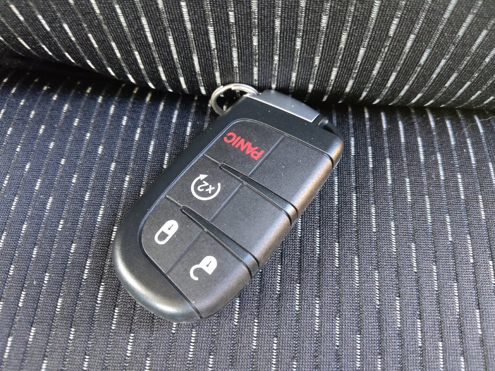 Used 2017 Dodge Journey SXT w/ Premium Group FWD image 32