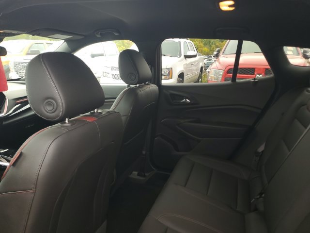 Used 2025 Chevrolet Trax RS w/ Driver Confidence Package FWD image 8
