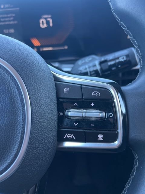 Used 2024 Kia Sorento S image 14
